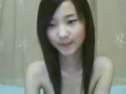 Skinny Chinese девочка Fingers Herself